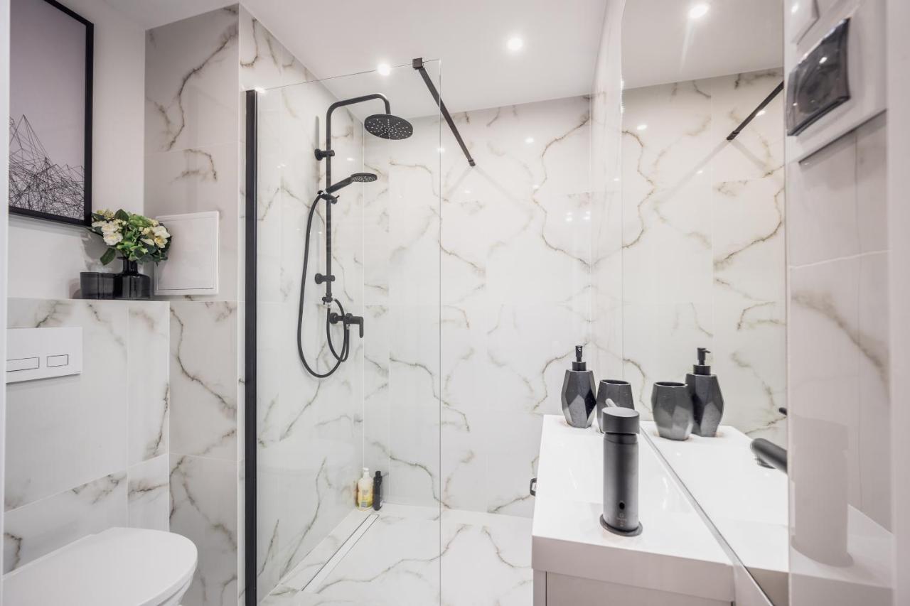 Przytulny Apartament 150 Metrow Od Rynku Apartment Wroclaw Ngoại thất bức ảnh